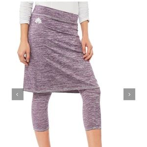 SNOGA athletic skirt with leggings